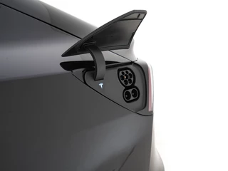 Tesla Model 3 Tesla Model 3 Long Range AWD 75 kWh [ 3-Fase ] (INCL-BTW) Aut. *PANO | AUTO-PILOT | LUXURY-LEATHER | KEYLESS | FULL-LED | MEMORY-PACK | SURROUND-VIEW | DAB | CARPLAY | DIGI-COCKPIT | LANE-ASSIST | COMFORT-SEATS | 19