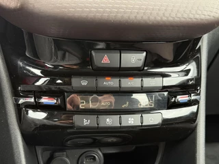 Peugeot 2008 Peugeot 2008 1.2 PureTech Urban Cross 2e Eigenaar,Navi,110pk,Clima,Cruise,Trekhaak,Pdc,Nieuwe Apk bij Aflevering - afbeelding nr 11