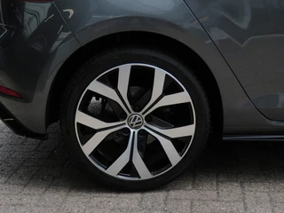 Volkswagen Golf Volkswagen Golf 1.4 TSI DSG-aut. R-Line / Navi / 18 Inch / Stoelverw. / Trekhaak / BOVAG garantie - afbeelding nr 15