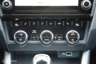 Škoda Octavia Skoda Octavia Combi 1.5 TSI Greentech Business Edition Trekhaak Panoramadak Apple Carplay - afbeelding nr 20