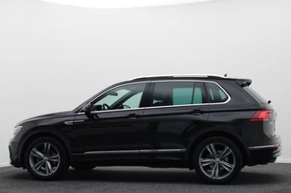 Volkswagen Tiguan Leer, Panoramadak, ACC, Camera, Apple Carplay, DAB, PDC, Trekhaak, 19'' - afbeelding nr 21