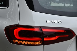 Mercedes-Benz B-Klasse Mercedes-Benz B-Klasse 180 Business Solution | NL-Auto | Afn.trekhaak | Carplay | Nav | Autom.airco | Cruise Contr | Digitale tellers | LED - afbeelding nr 29