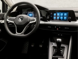 Volkswagen Golf (APPLE CARPLAY, GROOT NAVI, ADAPTIVE CRUISE, TREKHAAK ELEKTRISCH, KEYLESS START, SPORTSTOELEN, DAB+, LED KOPLAMPEN, NIEUWE APK, NIEUWSTAAT) - afbeelding nr 7