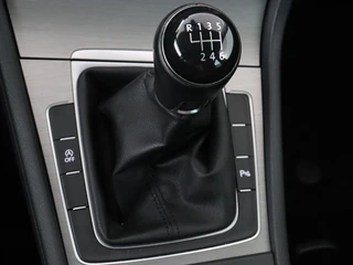Volkswagen Golf Volkswagen Golf 1.0 TSI Busness Edition Connected | Camera |  Trekhaak | Sportstoelen | Navigatie | Climate control | Cruise control - afbeelding nr 17