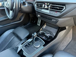 BMW 1 Serie BMW 1-serie 120i High Executive M-Sportpakket|Pano|Trekhaak| - afbeelding nr 64