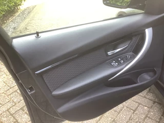 BMW 3 Serie BMW 3 Serie Touring 330i X-Drive Aut. M-Sport - afbeelding nr 11