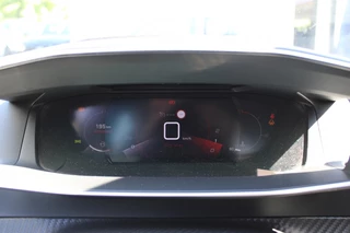 Peugeot 208 Peugeot 208 1.2 PureTech Allure Carplay/Pano 