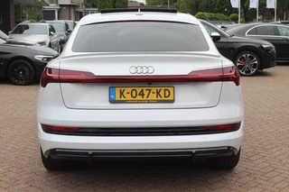 Audi e-tron Audi e-tron Sportback 50 quattro S edition 71 kWh / Panoramadak / Camera / Luchtvering / 20'' / Leder&Alcantara / DAB / ACC / Navigatie / Stoelverwarming - afbeelding nr 13