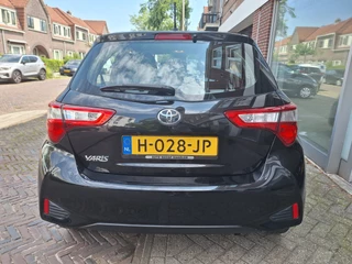 Toyota Yaris Toyota Yaris 1.0 VVT-i Connect /Navi/Camera/Apple/Android/1e Eig/Garantie - afbeelding nr 4