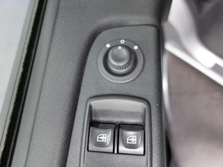 Renault Trafic Renault Trafic Passenger 2.0 dCi 120 L2H1 9 Persoons Airco Bluetooth  Led  Parkeersensoren - afbeelding nr 7