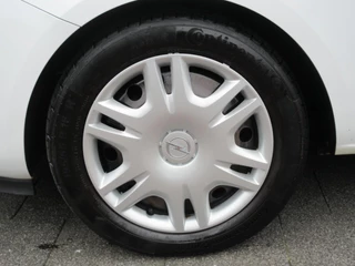 Opel Corsa Opel Corsa 1.4 Favourite 5 Deurs Airco PDC - afbeelding nr 6