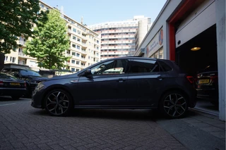 Volkswagen Polo Volkswagen Polo 2.0 TSI GTI Aut7 | PANORAMA | IQ DRIVE | KEYLESS | BEATS | Apple Carplay | Adaptieve cruise control + Lane Departure PLUS (Travel assist) | LED GRILL | Sfeerverlichting - afbeelding nr 6