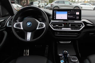 BMW iX3 BMW iX3 High Executive 80 kWh / SoH 99% / Trekhaak / Panoramadak / 360Camera / Head-up / 20'' / Leder / Harman Kardon / Sfeerverlichting / Dodehoek / DAB / Stoelverwarming / ACC - afbeelding nr 10