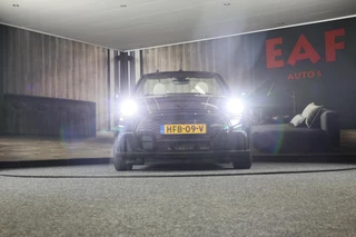 MINI Cooper Cabrio Mini Mini Cabrio 1.5 Cooper JCW Pakket / Aut / Navi / Cc / Leder / Digital Cockpit / Sfeerverlichting / Windscherm / Led / Pdc - afbeelding nr 7