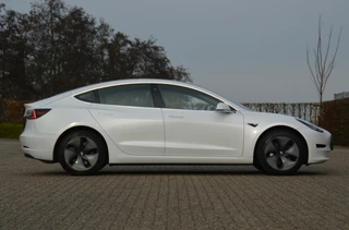 Tesla Model 3 Tesla Model 3 Standard RWD Plus 60 kWh 15.177 km! 1e eig. panoramadak - afbeelding nr 18