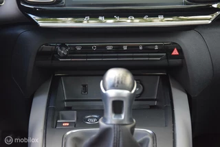 Citroën C5 Aircross Citroen C5 Aircross 1.2 PureTech Business Plus Panorama dak 360 Camera - afbeelding nr 16