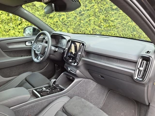 Volvo XC40 Volvo XC40 1.5 T5 Plug-in hybrid Ultimate Dark | Panoramadak | Harman/Kardon | Trekhaak | - afbeelding nr 3