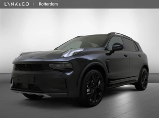 Lynk & Co 01 | MORE | UIT VOORRAAD LEVERBAAR | Panoramadak | 360° camera |