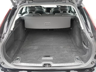 Volvo V90 - Lederen bekleding - Navigatie - Stoelverwarming - 18 inch LM velgen - 12 maanden garantie - afbeelding nr 42