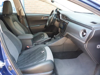 Toyota Auris Toyota Auris Touring Sports 1.8 Hybr. Executive - afbeelding nr 7