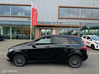 Mercedes-Benz B-Klasse Mercedes B-klasse 250 e Business Solution Automaat , Hoge instap , circa 220km bereik , Navigatie , Camera achter , Parkeerhulp Voor & Achter , Hoge instap , - afbeelding nr 2