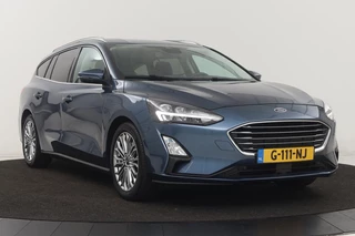 Ford Focus Ford Focus 1.5 EcoBoost Titanium | Stoel & stuurverwarming |  Adaptive cruise | Full LED | Camera | Trekhaak | Carplay | Climate control - afbeelding nr 32