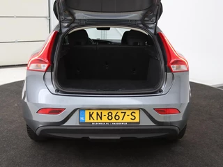 Volvo V40 Volvo V40 2.0 T2 Nordic+ | Stoelverwarming | Harman/Kardon |  LED | Cruise control | Navigatie | Bleutooth | Climate control - afbeelding nr 21