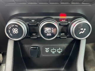 Renault Clio Renault Clio 1.0 Business Line Climate/Carplay/Navi - afbeelding nr 13