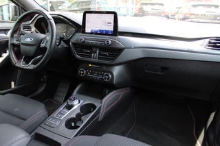 Ford Focus Ford Focus Wagon 1.5 EcoBoost ST Line Business | Trekhaak | Camera | Winterpack - afbeelding nr 7