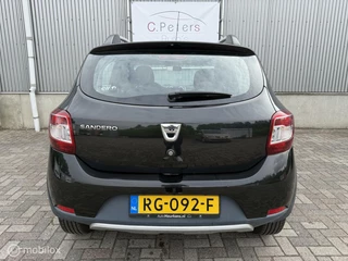 Dacia Sandero Stepway Dacia Sandero 0.9 TCe Stepway Lauréate 2015 / Airco / Navigatie / Bluetooth / 2e eigenaar NAP - afbeelding nr 5