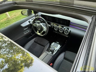 Mercedes-Benz A-Klasse Mercedes A-klasse AMG 35 4MATIC / Pano / Burmester - afbeelding nr 5