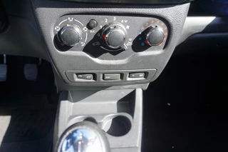 Dacia Lodgy DACIA Lodgy 1.2 Tce 115PK 7persoons 10th Anniversary Airco - afbeelding nr 13