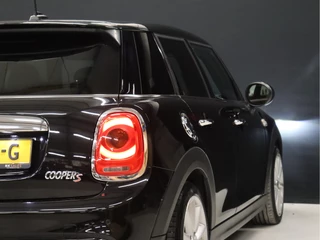 MINI Cooper S [HARMAN/KARDON, SFEERVERLICHTING, VOL LEDER, STOELVERWARMING, PDC ACHTER, BLUETOOTH, NAVI, CRUISE, NIEUWSTAAT] - afbeelding nr 25