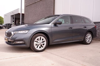 Škoda Octavia Škoda Octavia Combi 1.5 e-TSI Business Edition Plus | Trekhaak | Head-Up | Carplay | LED | Sfeerverl. | Camera | Memory - afbeelding nr 59