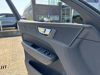 Volvo XC60 Volvo XC60 2.0 T6 Plug-in hybrid AWD Plus Bright | Long Range | Memoryseats | Lederen bekleding | ACC | Keyless Entry | Stoelverwarming | - afbeelding nr 6