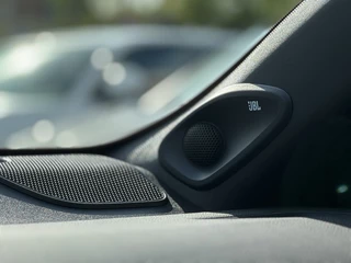 Toyota Yaris Head-up display, JBL, Dodehoekdetectie, PDC V + A , All-in Rijklaarprijs - afbeelding nr 6
