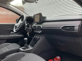 Dacia Sandero Dacia Sandero 1.0 TCe Airco Cruise Dab Led Carplay Pdc 2023 Eerste Eigenaar Dealer Onderhouden 42349 KM Gereden - afbeelding nr 13