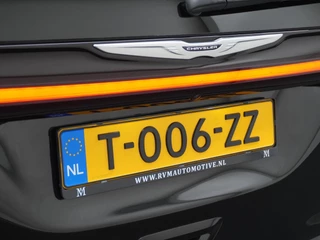 Chrysler Pacifica Chrysler Pacifica 3.6 V6 Hybrid 7 PERSOONS | ZEER LUXE UITGERUST | PANO | 360 CAMERA | LEDER+ STOELVENTILATIE+STOELVERWARMING - afbeelding nr 11
