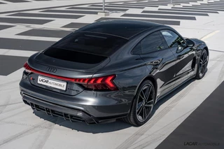 Audi e-tron GT Audi e-tron GT RS 598 pk I NP 186k I Carbon I RS design rood - afbeelding nr 39