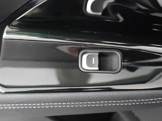 Kia Niro Kia Niro 1.6 GDi Plug-in Hybrid DynamicPlusLine - Navigatie - Camera - Stoelverwarming - LED koplampen - JBL - Trekhaak - Fabrieksgarantie tot 11-2027 - afbeelding nr 38