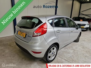 Ford Fiesta Ford Fiesta 1.0 EcoBoost Titanium 100 pk Clima,Navi,Pdc v/a - afbeelding nr 2