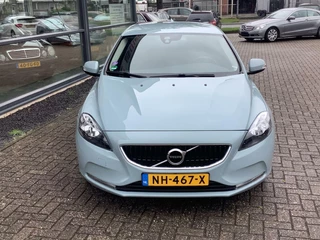 Volvo V40 Volvo V40 1.5 T2 Nordic automaat, zeer net, cruise control, dealer onderhouden, trekhaak - afbeelding nr 3