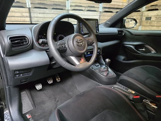 Toyota Yaris Toyota Yaris 1.6 GR Four Performance Carplay Carbon LED Camera 18