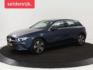 Mercedes-Benz A-Klasse Mercedes-Benz A-klasse 250e Urban | Stoelverwarming | Camera |  Sfeerverlichting | Full LED | Half leder | Park Assist | Climate control | DAB | Bluetooth | Cruise control - afbeelding nr 1