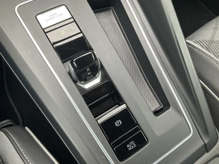 Volkswagen Golf Volkswagen Golf 1.5 eTSI R-Line Business+ Automaat Adap.Cruise Stoel/Stuurverw Led Sfeerverlichting! - afbeelding nr 41