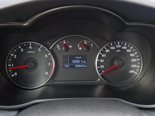 Kia Carens Kia Carens 1.6 GDi DynamicLine, APPLE CARPLAY / ANDROID AUTO / 7 PERS / CAM - afbeelding nr 20