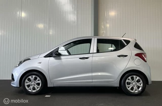 Hyundai i10 Hyundai i10 1.0i i-Motion [ NL auto met NAP en airco ] - afbeelding nr 3