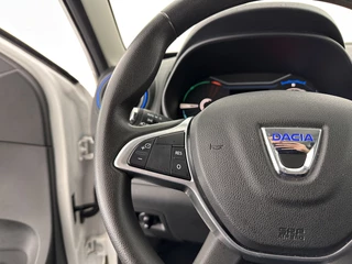 Dacia Spring (INCL-BTW) Aut. *NAVI-FULLMAP | FULL-LEATHER | COMFORT-SEATS | CAMERA | DAB+ | CCS-FASTLOADER | AIRCO | PDC | CRUISE | 14''ALU* - afbeelding nr 18