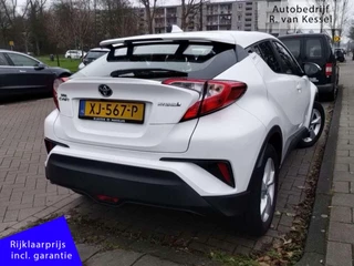 Toyota C-HR Toyota C-HR 1.8 Hybrid Active I 1 eigenaar I Dealer onderhouden I NL-auto - afbeelding nr 3