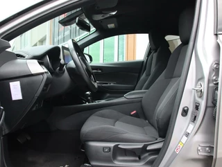 Toyota C-HR Toyota C-HR 1.8 Hybrid Bi-Tone - afbeelding nr 4